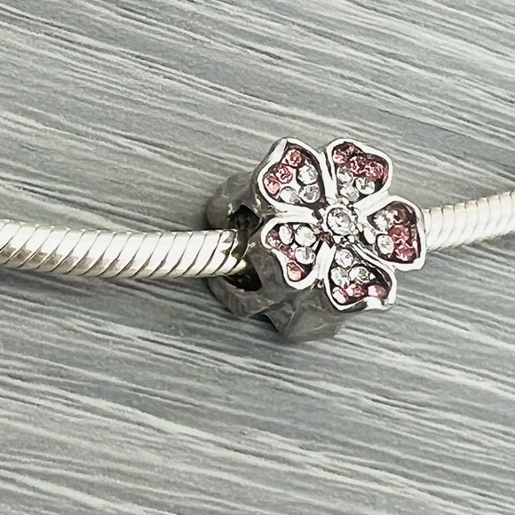 Paved crystal Silver plated flower bracelet charm - Picture 5 of 6